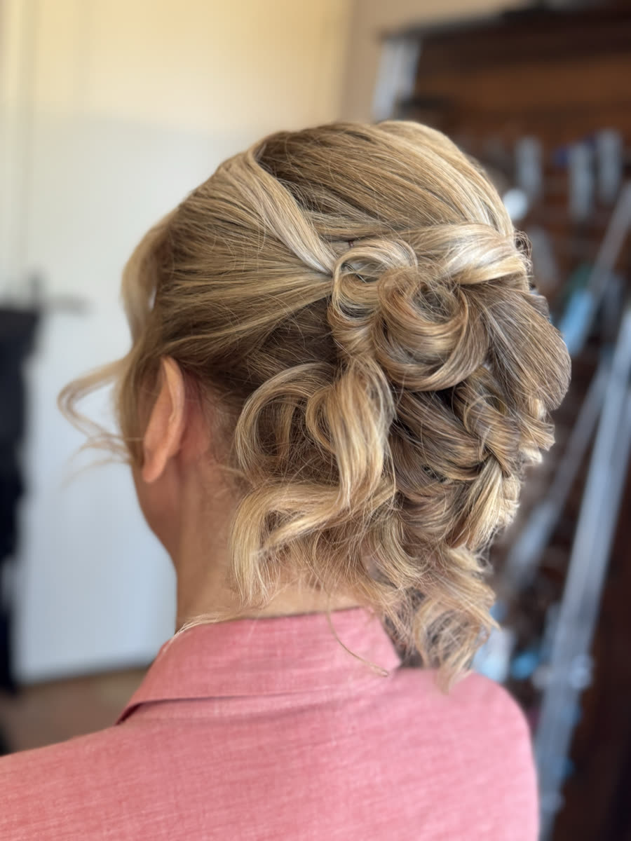 Chignon de mariée réalisé à Angers